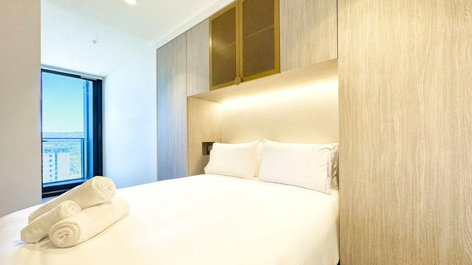 Heart Of Adelaide - 2Br Rundle Mall Apt With Gym